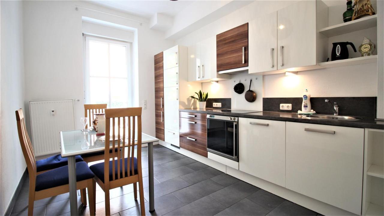 ➤Private Room - Heart Of Downtown With Terrace Wurzburg Exterior photo