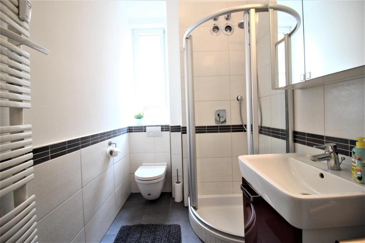 ➤Private Room - Heart Of Downtown With Terrace Wurzburg Exterior photo