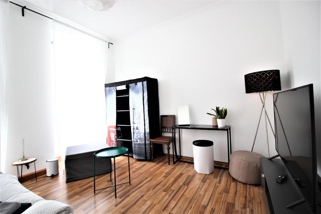 ➤Private Room - Heart Of Downtown With Terrace Wurzburg Exterior photo